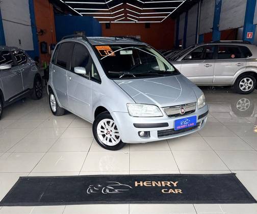 FIAT IDEA 1.8 MPI ADVENTURE 8V FLEX 4P MANUAL FIAT IDEA 1.8 MPI ADVENTURE 8V FLEX 4P MANUAL